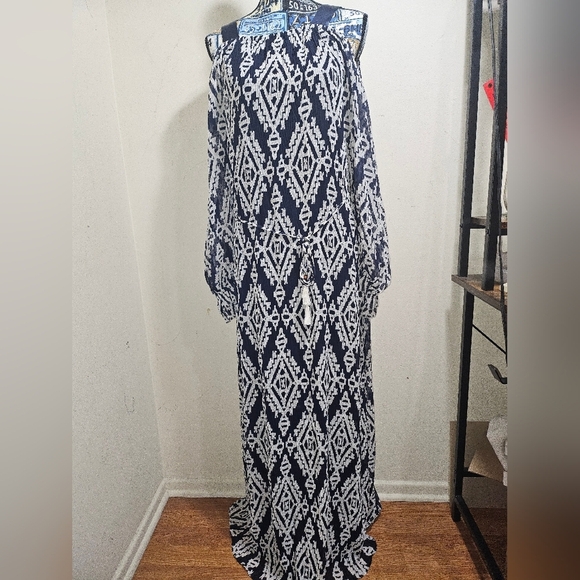 NWT Tory Burch Katherine Dress Small Cold Shoulder Maxi - Picture 3 of 9